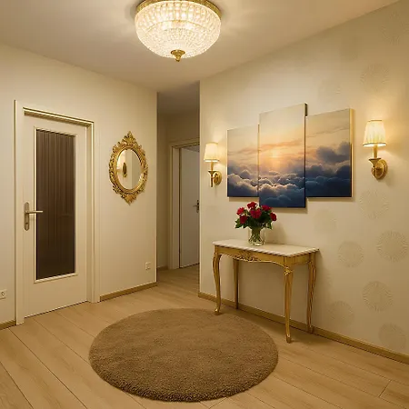 Stadtlicht Mit Balkon *